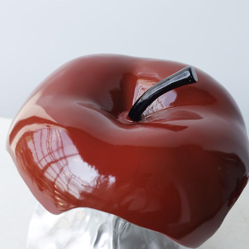 European Resin Apple Sculpture Artificial Fruit Ornament Delicate Living Room Wine Cabinet Office Apple Ornament Home Decoration