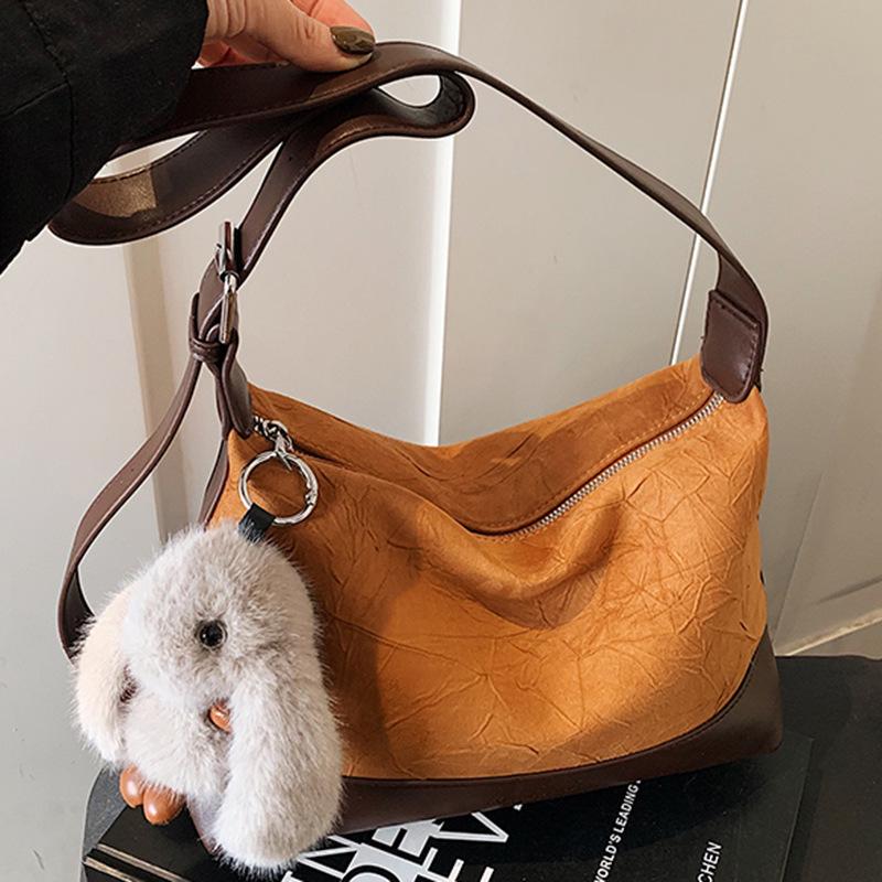 Large capacity dumpling bag women's winter new simple shoulder messenger bag student class commute small square bag