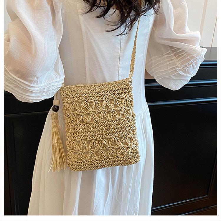 Small Bag Straw Bag Handwoven Women's Bag Crossbody Beach Bag Straw Bag Versatile Shoulder Bag Mobile Phone Bag