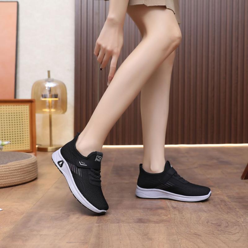 Spring and Summer Breathable Flyknit Walking Shoes Women's Casual Sports Anti-Slip Cloth Shoes for Middle and Old Age