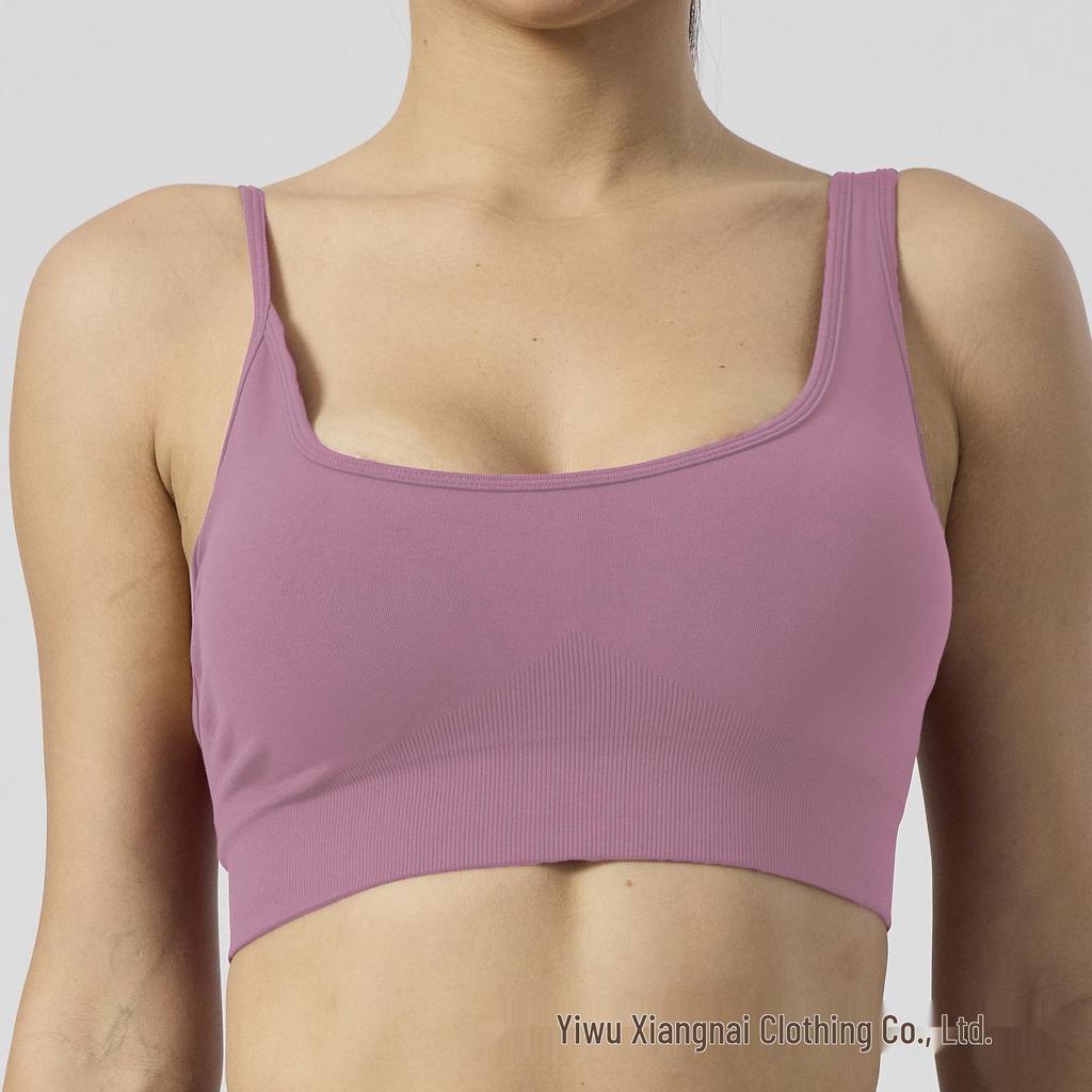 New Seamless Women's Yoga Set: Sports Bra, Fingerless Gloves, and Hip-Lifting Shorts for Fitness