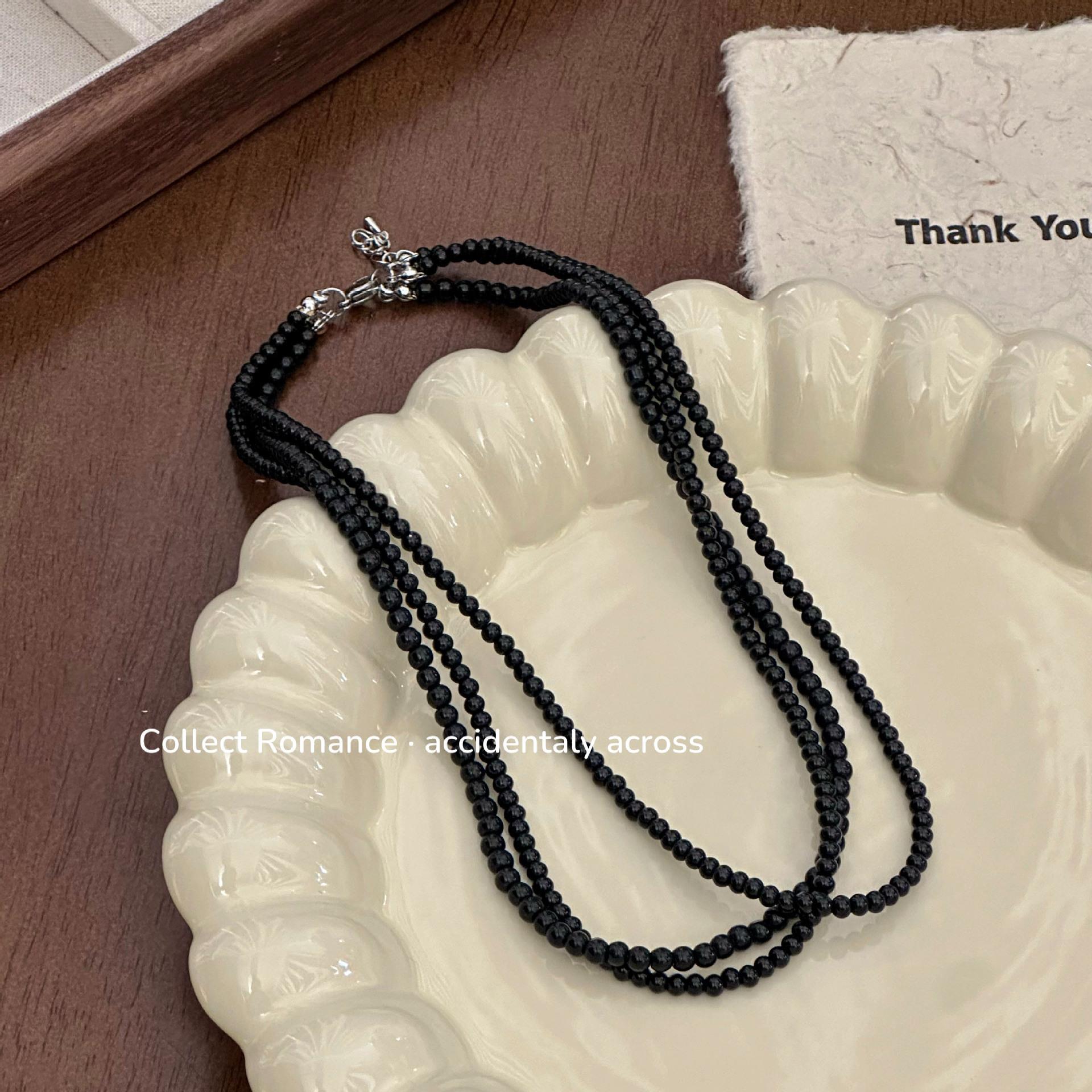 

New black multi-layer stacked beaded necklace female personality sweet cool style simple personality temperament versatile collarbone chain