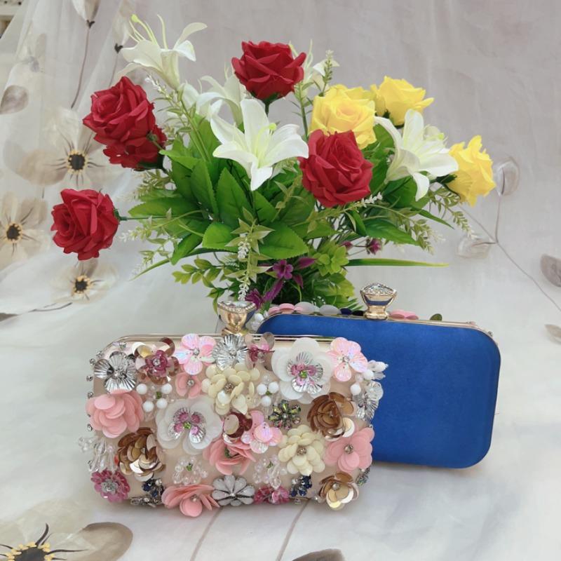 Banquet bag clutch bag Wedding bridesmaid clutch Mori high-value handmade flower bead embroidery bag with cheongsam handbag