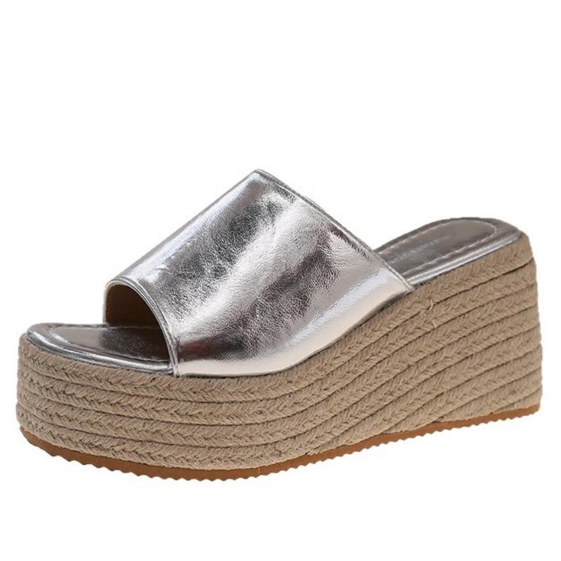 Slope heel cool slippers women's new summer fashion thick-bottomed versatile small straw-woven one-word slippers