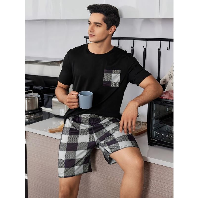 Men's Casual Plaid Pajama Set, Round Neck T-shirt and Shorts, Top Pockets with Random Prints