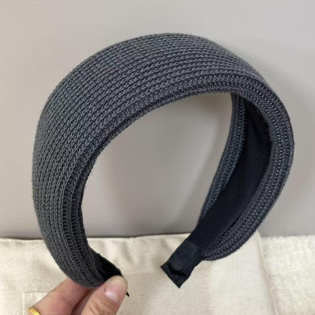 Yi Mengling Graues Gestricktes Stirnband: Stilvolles, breites, fitnessfreundliches Haaraccessoire für Frauen