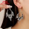 Dark Punk Niche Earrings Retro White Black Bat High-grade Earrings Personalized Creative Halloween Earrings