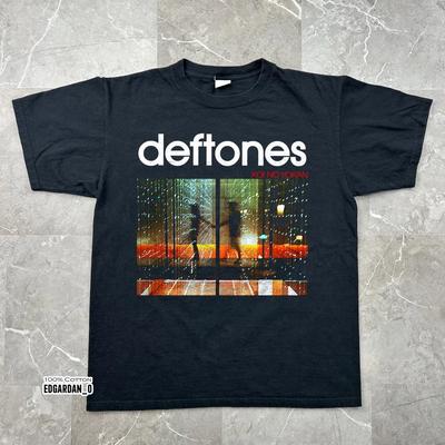 ¡Extraño! Deftones Koi No Yokan Álbum Banda Negra Camiseta Unisex