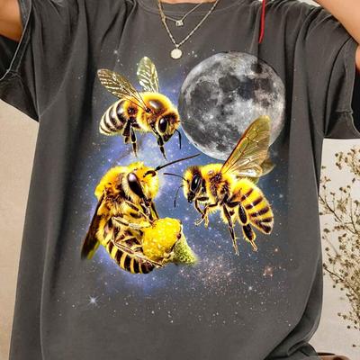 Retro Vintage African Honey Bee Moon Shirt, Celestial Honey Bee Graphic Tee, Aesthetic Animal Moon Phase T-Shirt, Cute Bee Lover Gift Item