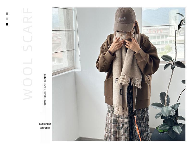 Celebrity-Inspired Women's Autumn & Winter Jacquard Wool Scarf with Tassels