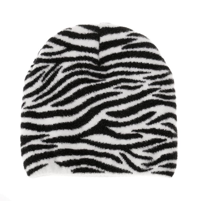 European and American Striped Knitted Hat Pullover Hat Autumn and Winter Headband Set Warm Black and White Element Cow Wool Hat
