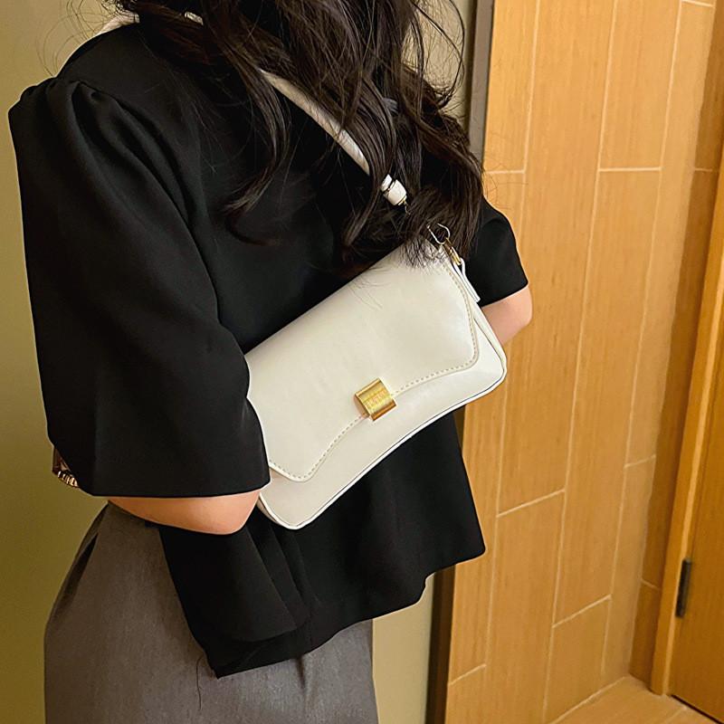 Chic Square Bag With Stitching Details Pu Material Casual Shoulder Bag