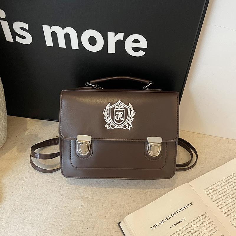 

Vintage British College style high texture backpack popular new shoulder messenger bag commuter backpack коричневий
