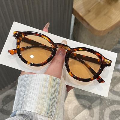 Korean Style Sunglasses Woman Rivets Decoration Round Shape Men Sun Glasses Vacation Travelling Women Sunglasses