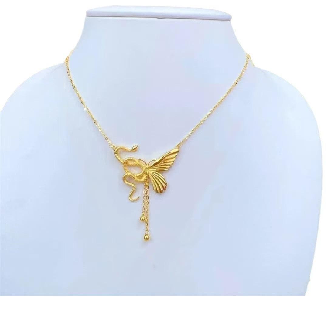 

Ожерелье в виде бабочки Spirit Snake, женская асимметричная подвеска, нишевый дизайн, новые продукты, универсальная индивидуальность, высококачественные украшения на ключицу