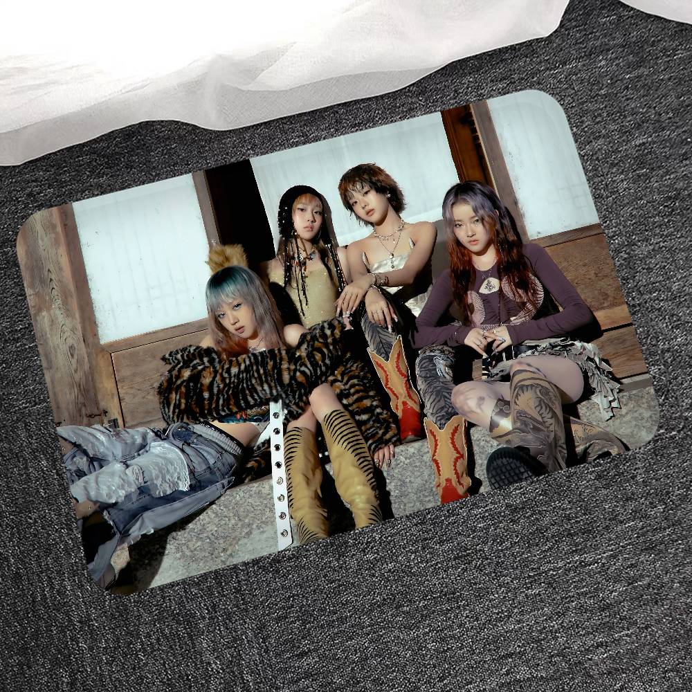 Kpop VVUP Door Mat Nordic Style Bedroom Living Room Doormat Home Balcony Anti-Slip Alfombra