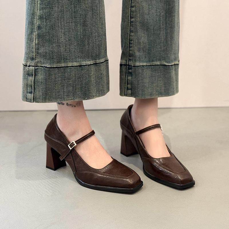 2025 new retro light mouth single shoes women's French high-heeled Mary Jane shoes with small square head thick heel fashion shoes