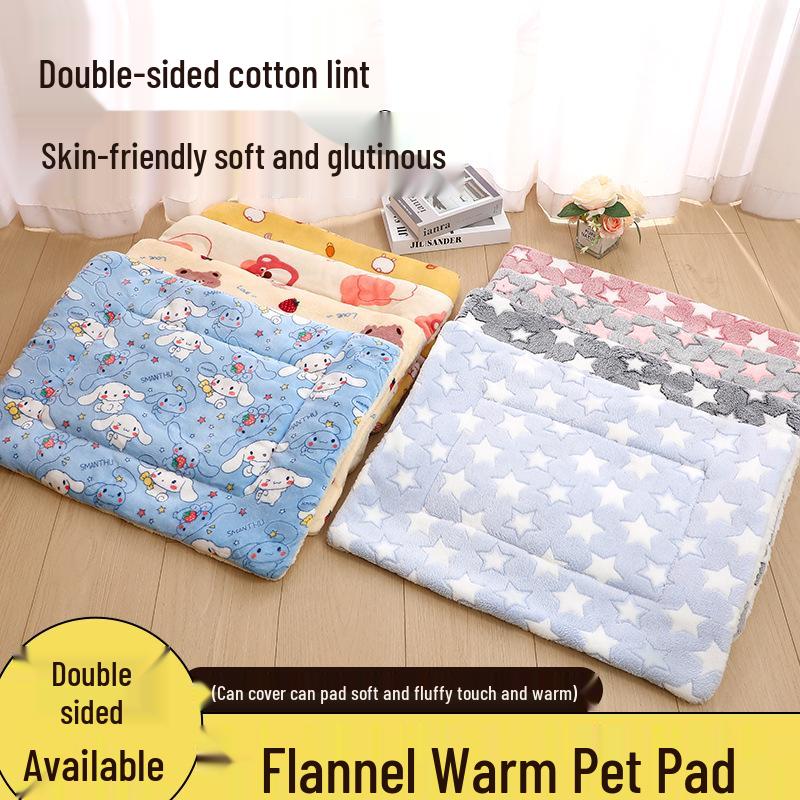 Cozy Pet Mat: Thick Warm Blanket & Bed for Dogs & Cats - Perfect for Winter, Autumn - Available In Small, Medium & Large Sizes