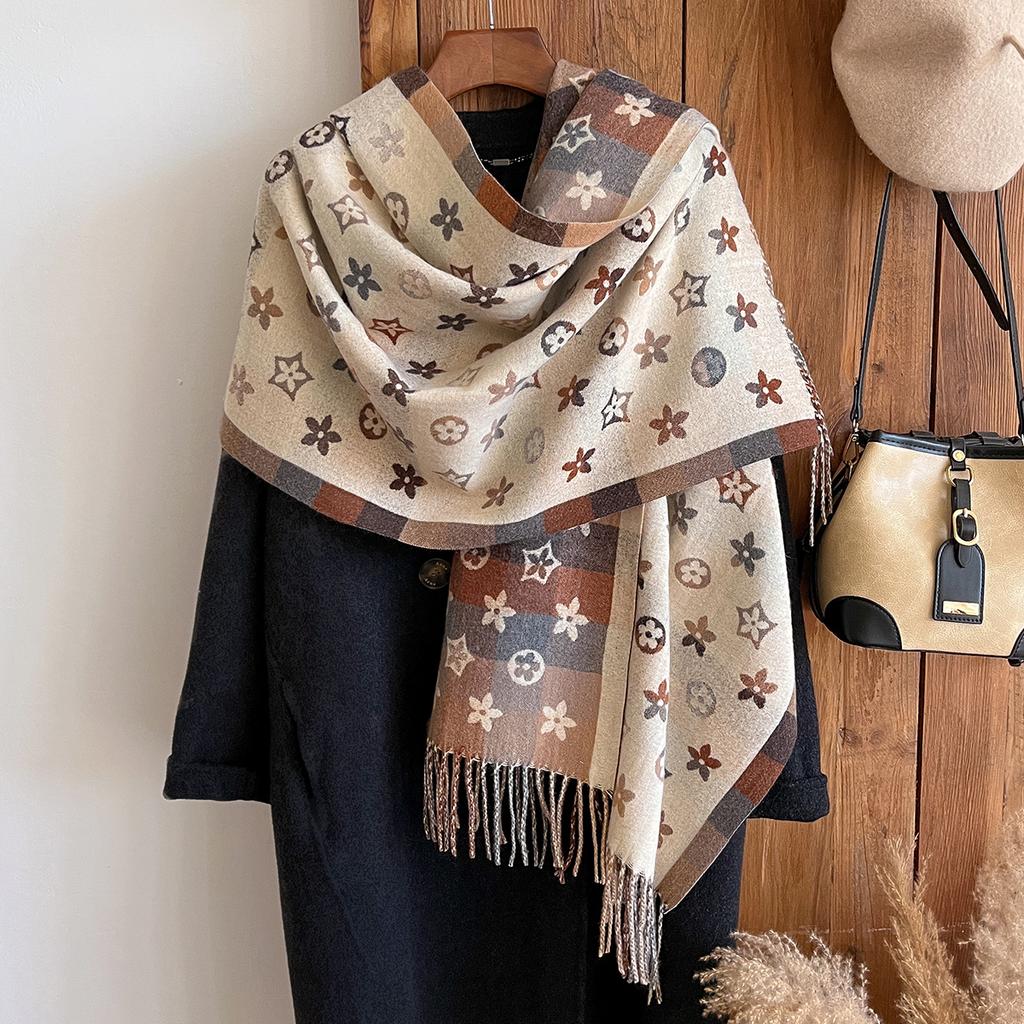 New Brand National Style Cashmere Scarf Winter Women Shawls Warm Blanket Wraps Female Foulard Bandana Thick Scarves