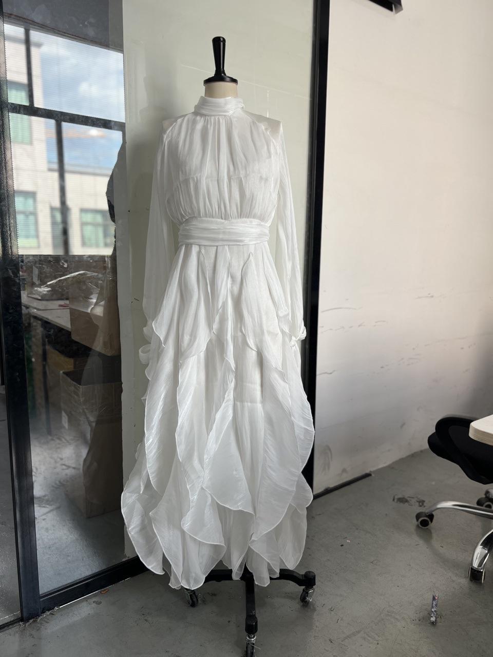 

Весна/Літо 2025 Жіноча шифонова плісирована сукня з воланами - Французька сукня з довгим рукавом XL