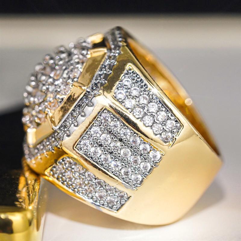 Huitan Gorgeous Two-tone Style Ring for Women Brilliant Cubic Zirconia Finger Jewelry Luxury Anniversary Party Accessories