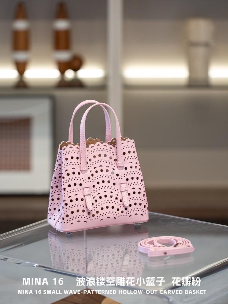 16 Small Folk Design New Style Floral Genuine Leather Portable Single Shoulder Crossbody Womens Bag Cowhide Decoration Bag