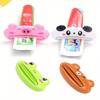 One Toothpaste Squeezer, Animal-Shaped Plastic Toothpaste Rolling Bracket Toothpaste Facial Cleanser Squeezer Bathroom Supplies