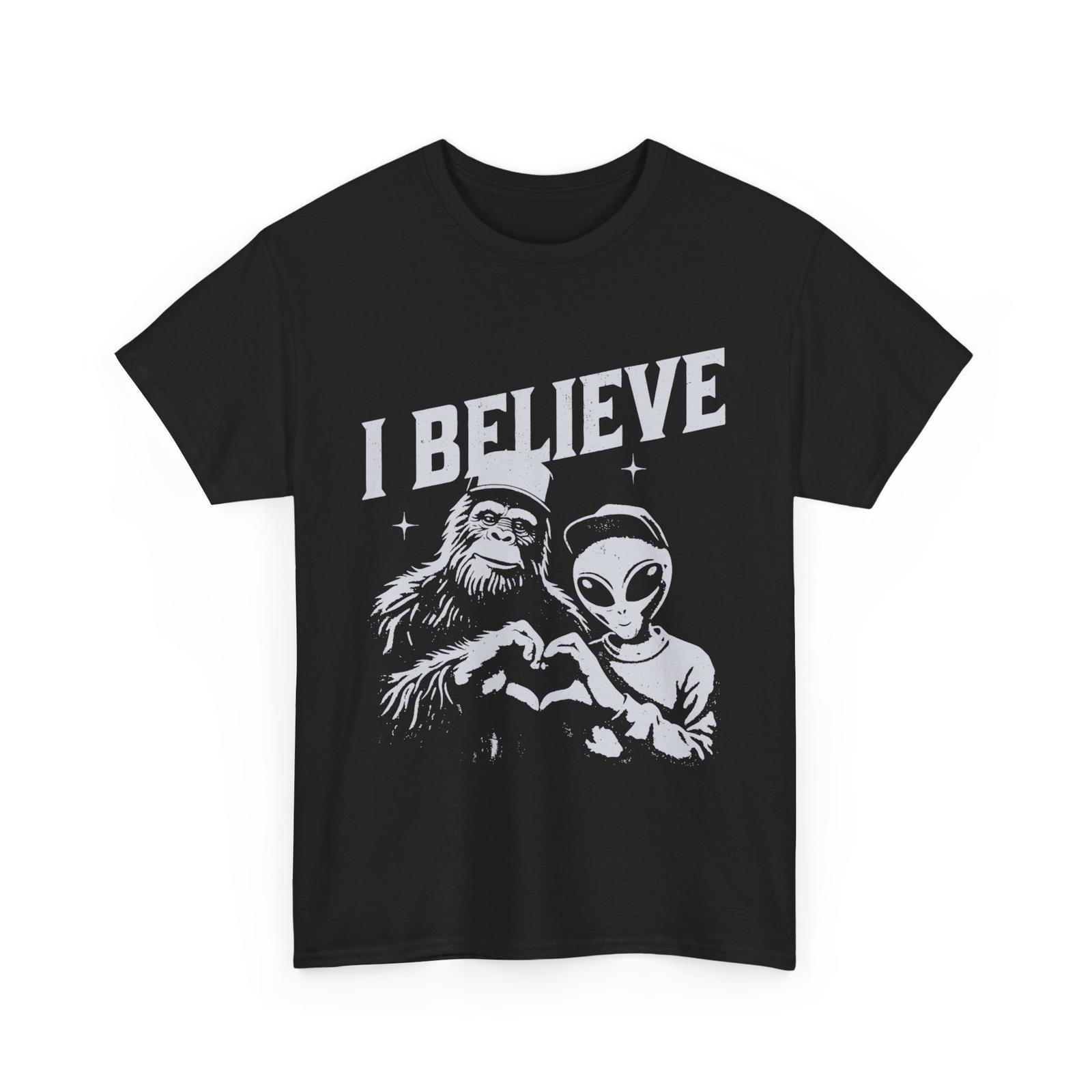 I Believe In You But Also Bigfoot Vintage I Believe Funny Bigfoot Alien T-shirt XXXL