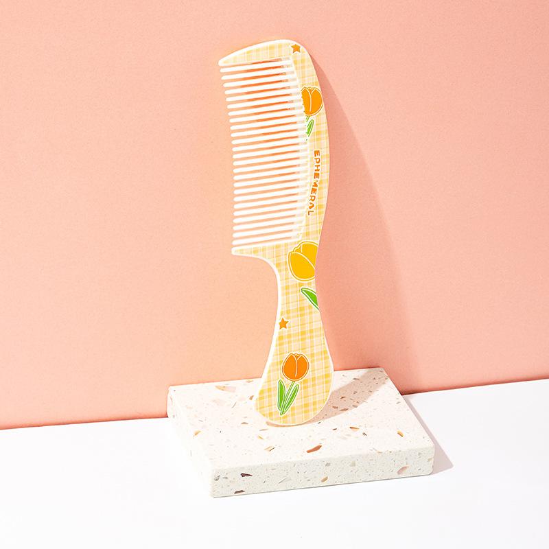 1 stücke Nette Friseur Kamm Anti-statische Spitzen Schwanz Kamm für Mädchen Erdbeere Obst Haar Kamm