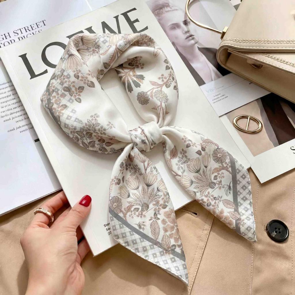 Women's spring and autumn silk scarf temperament versatile thin Internet celebrity Korean version light luxury fashion scarf high-end design small squ