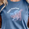 Koszulka Comfort Colors® Fight Fascism z Kotkiem, Pastelowa Koszulka z Kotem, Koszulka Protestowa Trans Pride, Antyfaszystowski Prezent Dla Niej, Miękka Koszulka Aktywisty