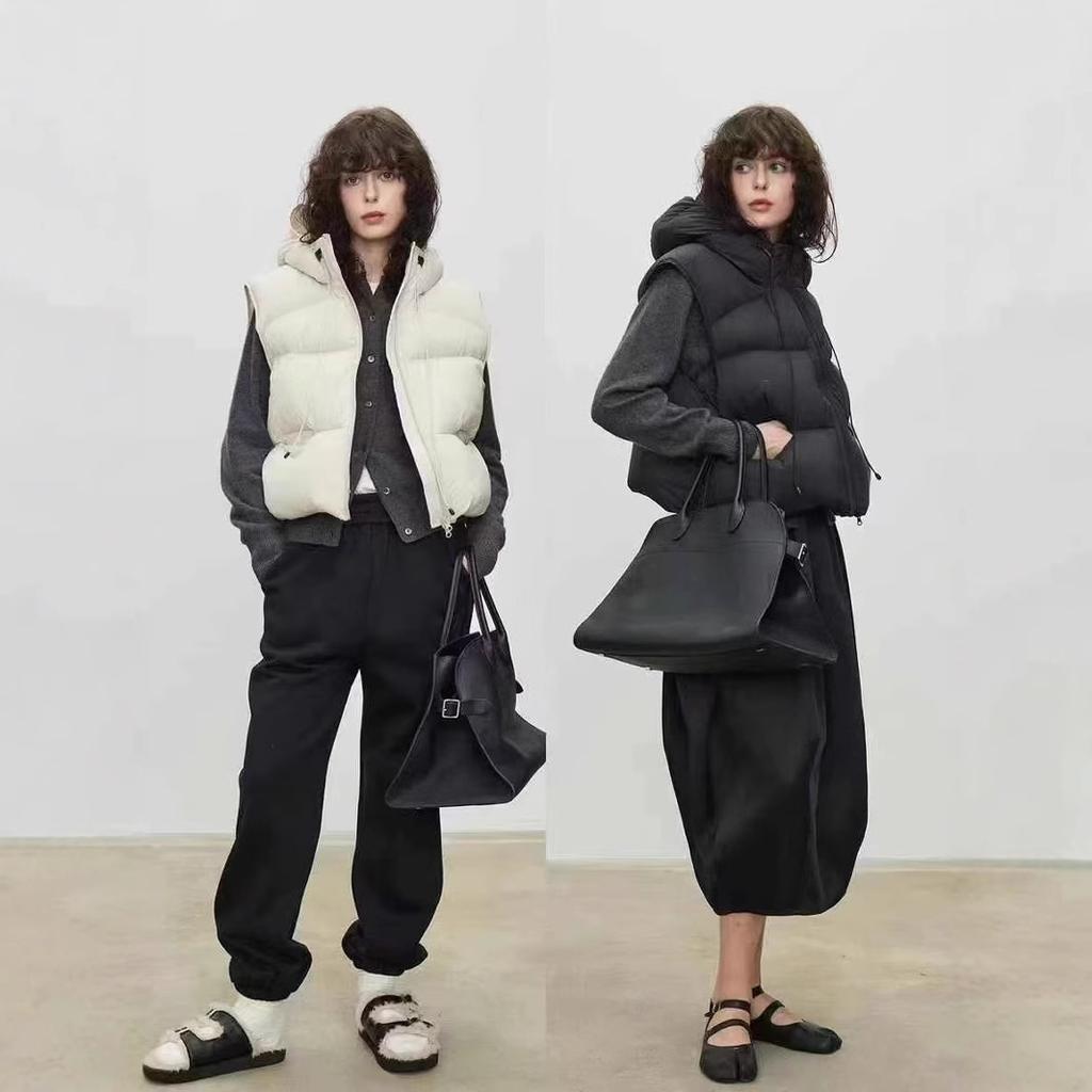 Autumn and winter new soft puffs fluffy hooded goose down vest women's light sleeveless vest loose vest jacket