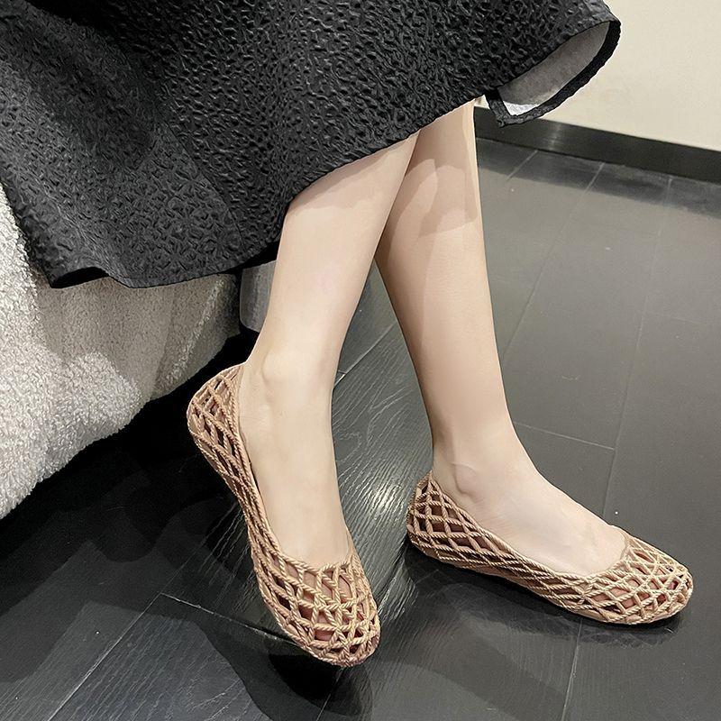 Fashion 2025 new beach sandals for women's summer fashion hollow flat toe anti slip soft bottom breathable jelly plastic Flat shoes