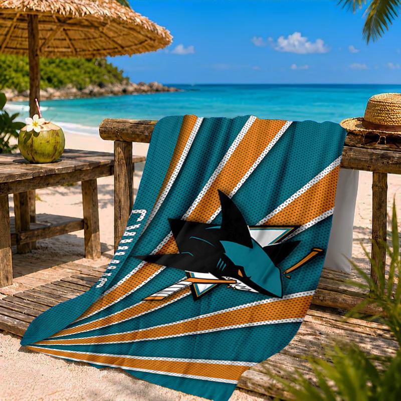 San Sharks Pattern Beach Towel Microfiber Beach Towel, Lightweight and Quick-Dry, for Summer Travel, Swimming Pool Fan Birthday Gift