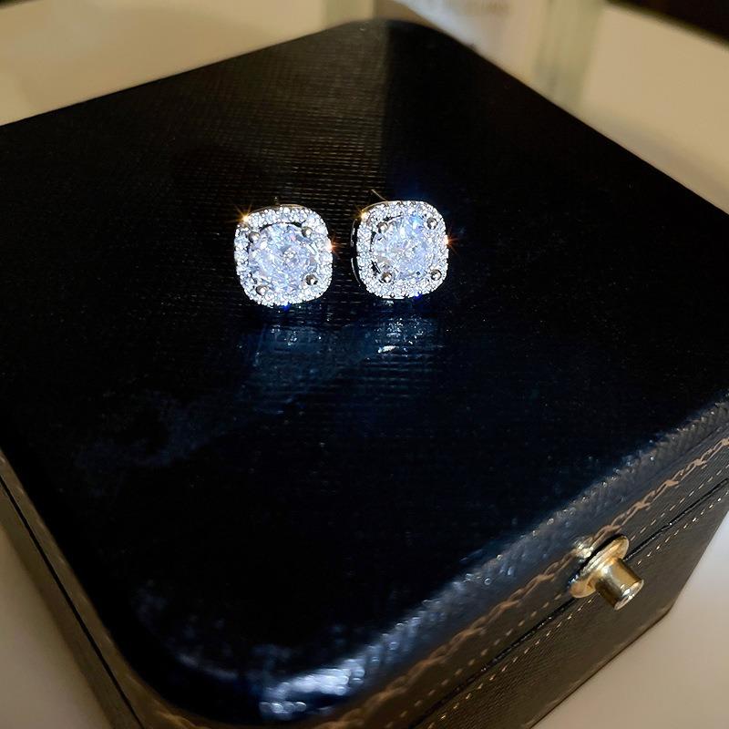 Silver Needle Zircon Flower Pearl Stud Earrings Exquisite Light Luxury High-end Earrings Niche White Versatile Earrings