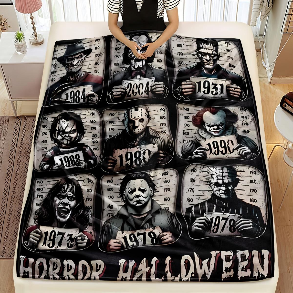 

VIKAMA Horror Classic Yearbook Cover Blanket Halloween Party Theme Decoration Vintage Thriller Movie Decoration 75x90cm
