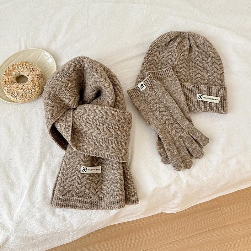 Однотонная шапка, шарф, перчатки, набор из трех предметов, женский сезонный холодозащитный и теплый вязаный шерстяной шапочный набор