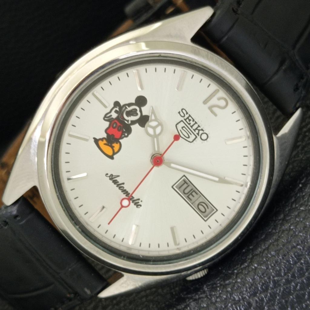 

ЯПОНИЯ ВИНТАЖ SEIKO 5 АВТОМАТ 7009A МУЖСКИЕ ЧАСЫ С СЕРЕБРИСТЫМ ЦИФЕРБЛАТОМ a700578-5 R203-a700578