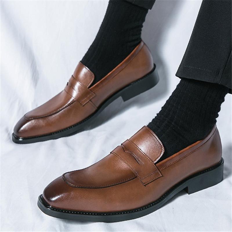 High Quality New Men's Pointed Penny Loafter Patent Leather Casual Shoes Male Formal Wedding Dress Homecoming Zapatos Hombre