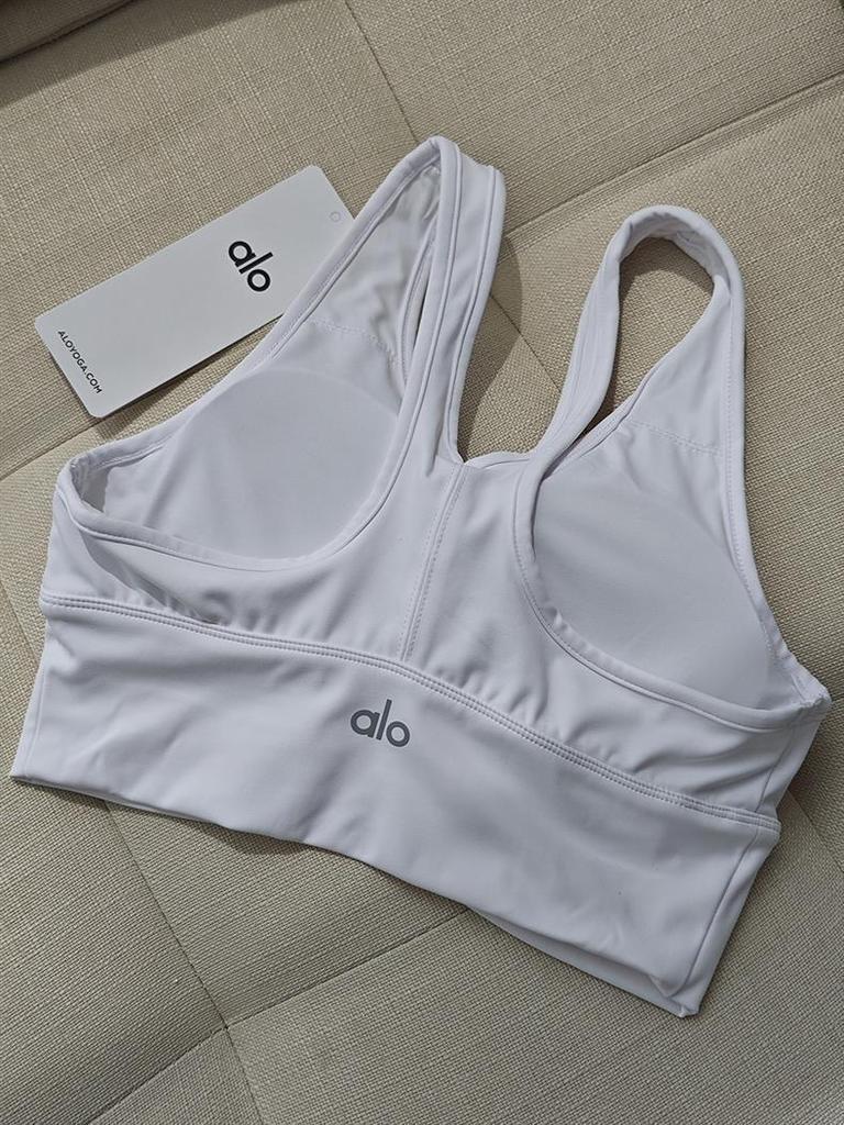 North America Alo Yoga High-Waisted Sweat-Absorbent Sports Bra Top