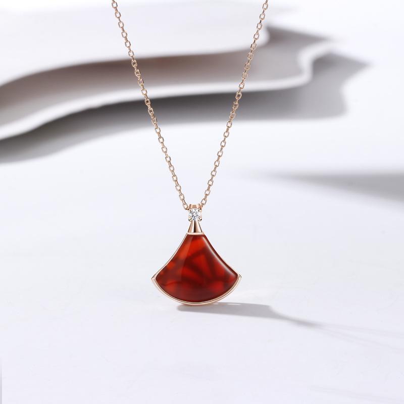 Kleine Rock Halskette weiblich weiße Fritillaria Muschel koreanische Modeaccessoires Nische Halskette ins Anhänger