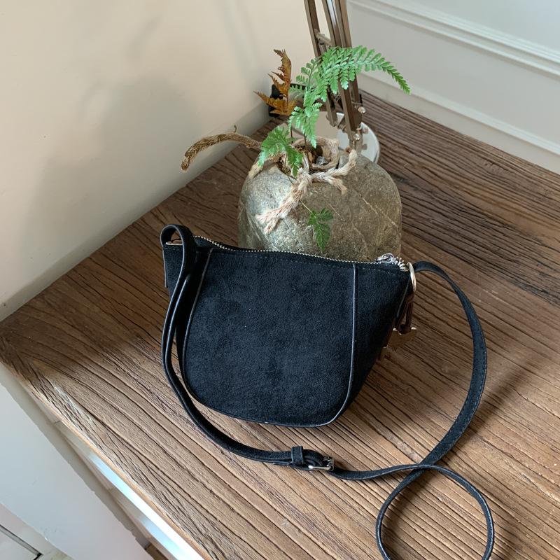 

Bag ladies 2025 trendy autumn new high-value fashionable shoulder small bag dumpling bag foreign-style messenger women s bag bag