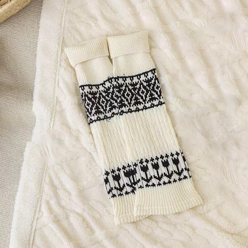 Women S Winter Thermal Socks, Elasticated And Loose-Fitting Knitted Snowflake Pattern At The Ankle, Calf Socks