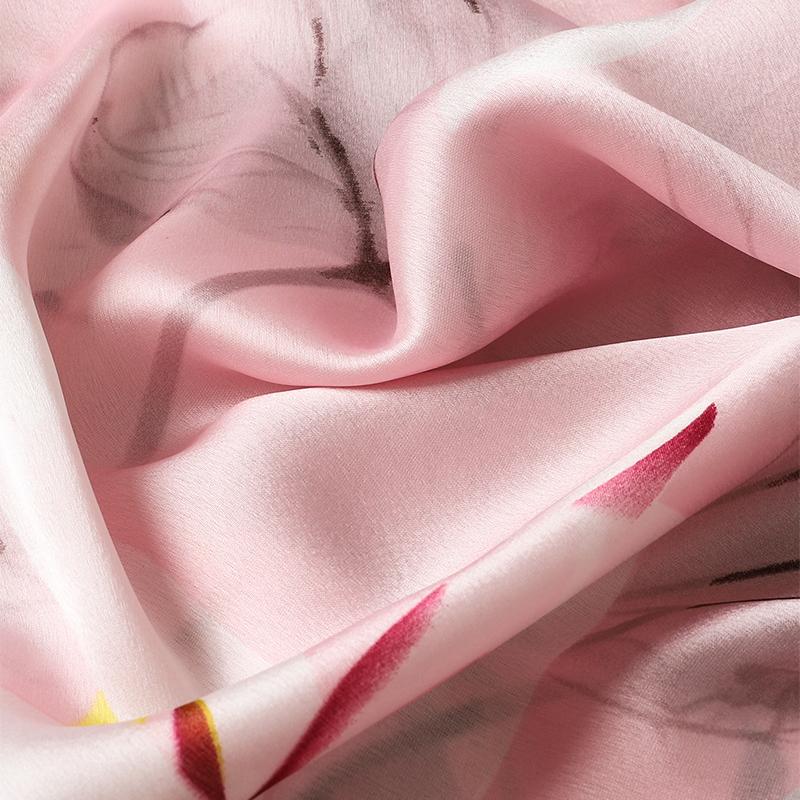 Design șal de mătase din satin Hijab eșarfă moda femeilor de vară cu protecție solară stolă de plajă împachetări Bufanda batică pentru cap de femeie Echarpe nou