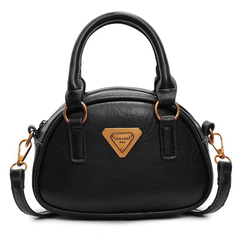 This year is trendy autumn and winter versatile fashion retro women's portable pillow bag fashionable personality niche messenger bag