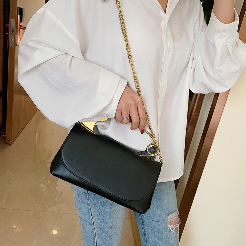 High-quality Bags, Personalized Differences, Needle Bags, Women's Handheld New Large-capacity Shoulder Bags, Trendy Chain Messenger Bags