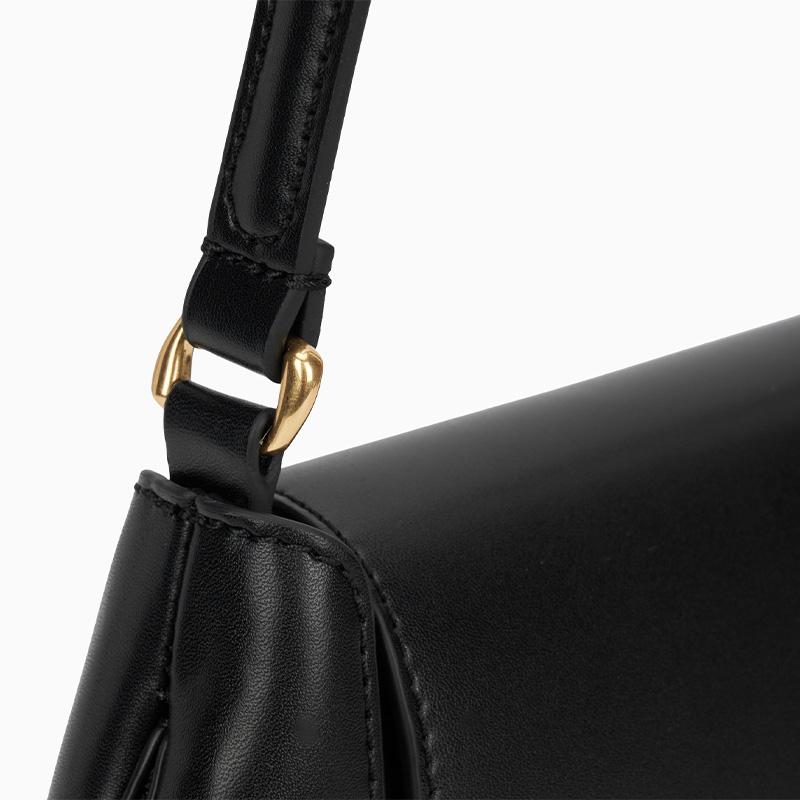Calvin Klein Elegant Commuter Minimalist Fashionable Shoulder Bag Small Women bags Space-Black 4F3146G-UB1