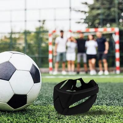 Verstellbarer Fußball-Schutzhelm Kollisionsschutz Atmungsaktiv Torwarthelm Stoßdämpfung Kopfschutz Ski-Kopfschutz