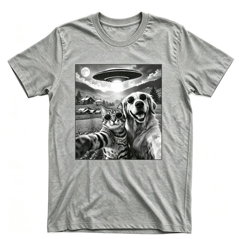 Cat Selfie Ufo Abduction Shirt Funny Alien Spaceship Novelty Vintage Graphic Tee Vintage Unisex Crew Neck Casual Short Tops