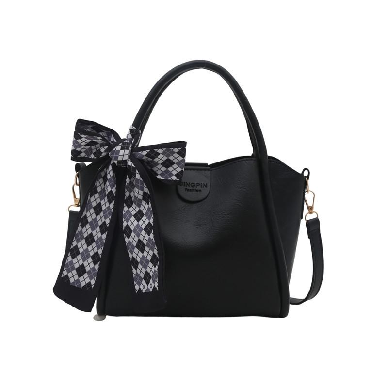 

Solid color bag large capacity soft leather vegetable basket portable bucket bag new simple and versatile crossbody bag